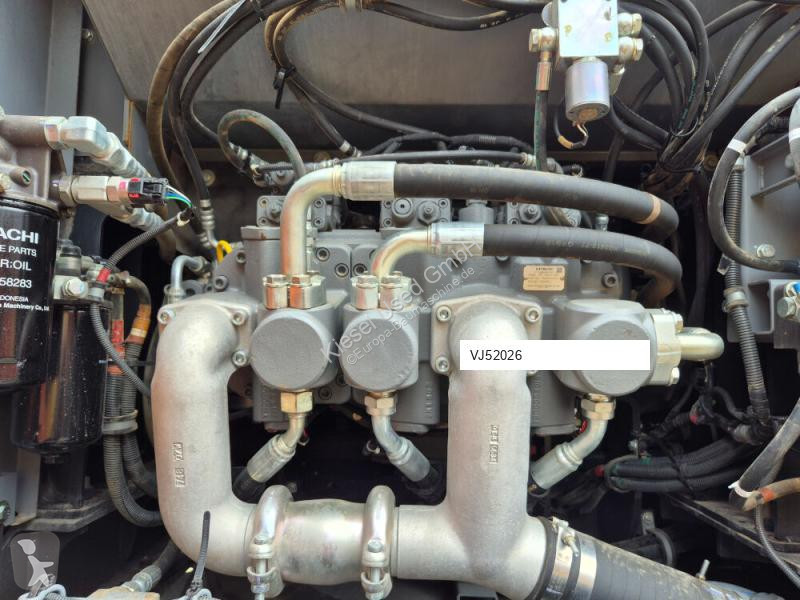 Pelle Hitachi 7 + Demarec DXS-60