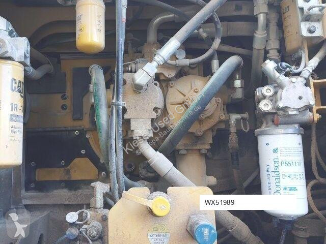 Excavadora Caterpillar