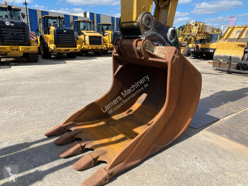 Excavadora Caterpillar