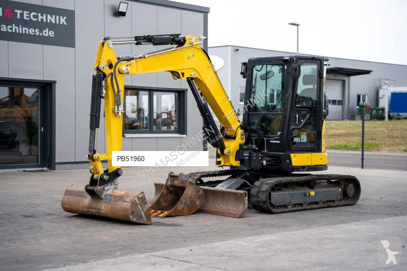 جرافة Yanmar VIO50-6B