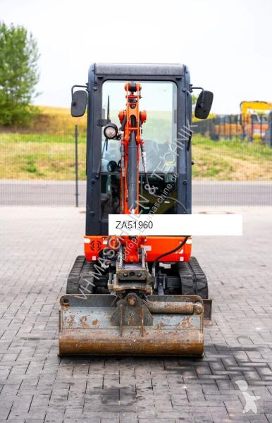 Багер Kubota