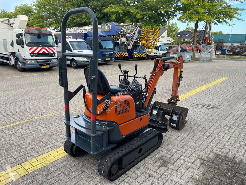 Багер Hitachi ZX 10 U-6