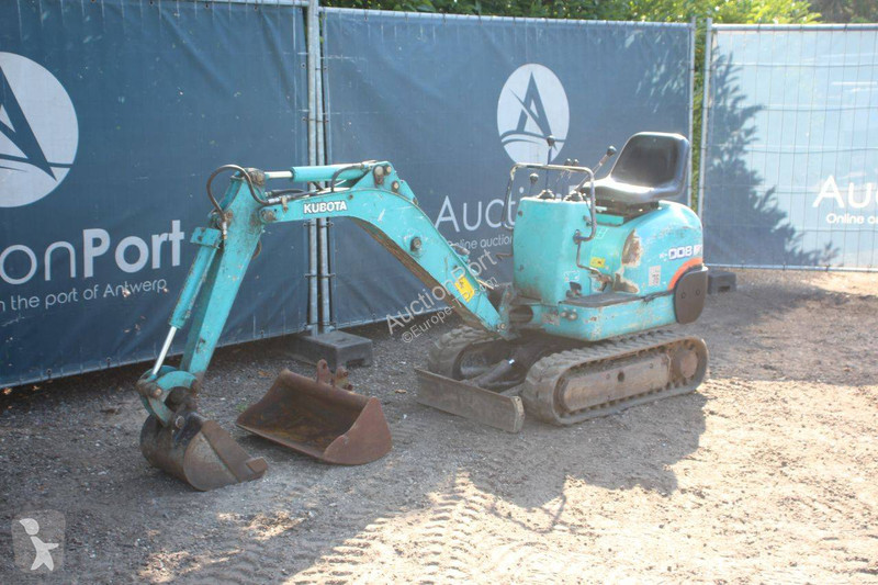Багер Kubota