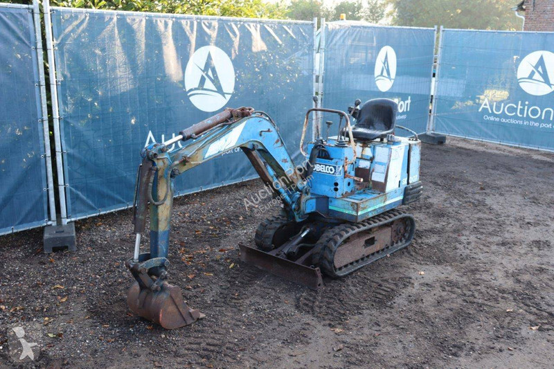 جرافة Kobelco