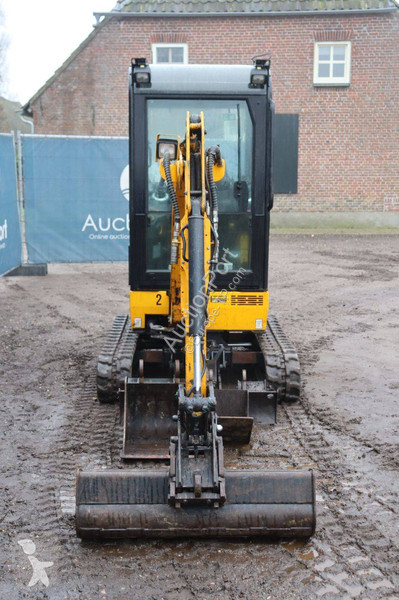 Excavadora JCB 16C-1 T3