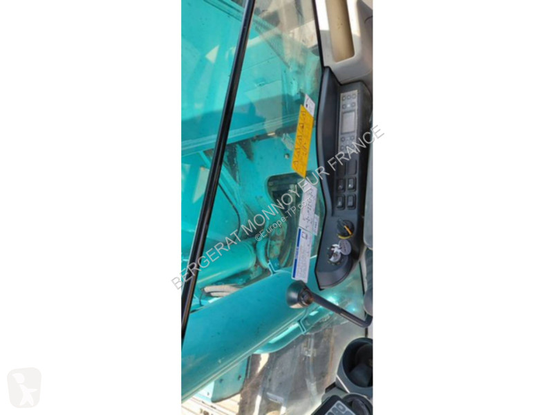 Багер Kobelco SK260