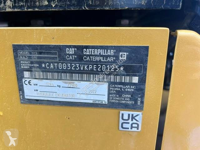 Багер Caterpillar 323