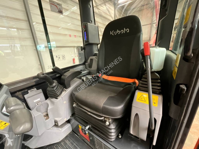 Graafmachine Kubota 0374