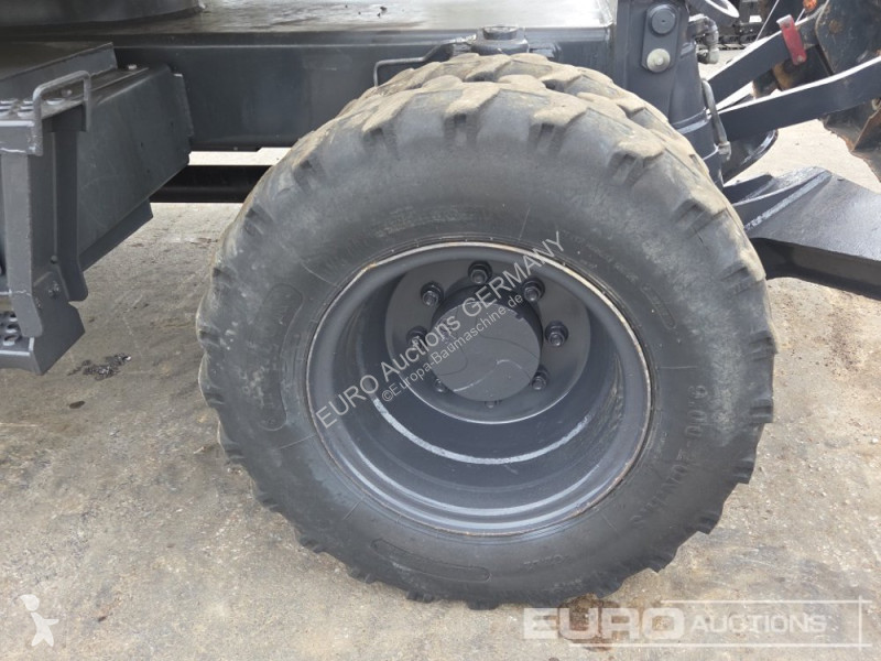 Екскаватор Komatsu PW118MR-11