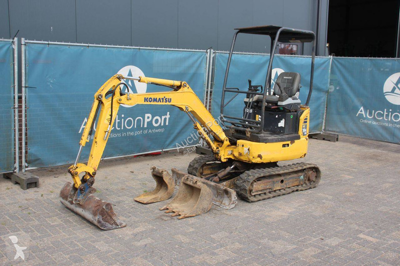 Екскаватор Komatsu PC16R-3HS
