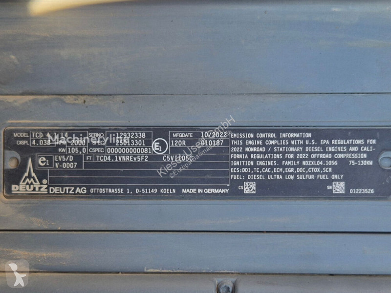 Екскаватор Hitachi