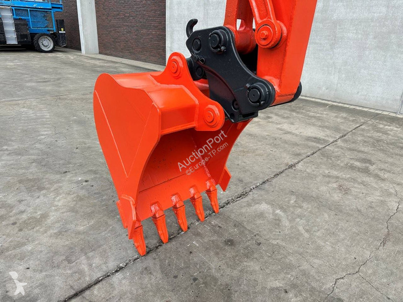 Excavadora Kubota KX155-3SZ