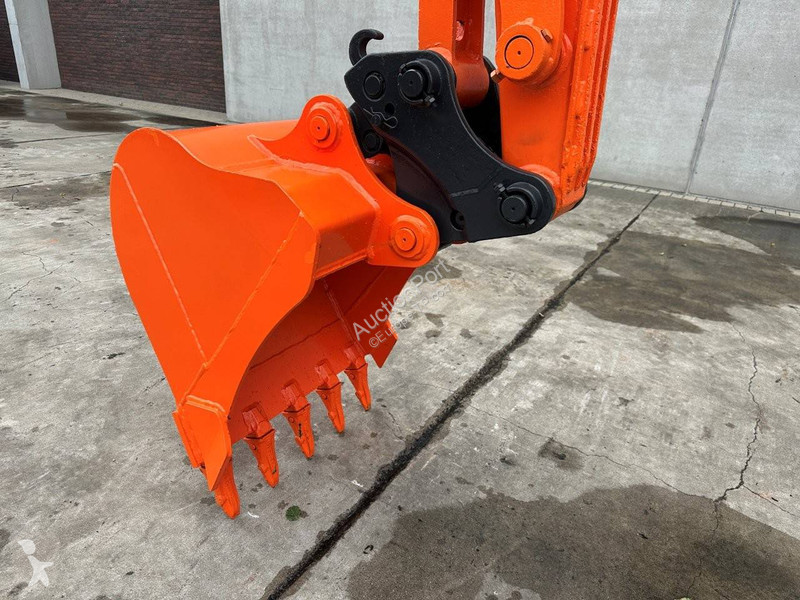 Escavadora Doosan 9C