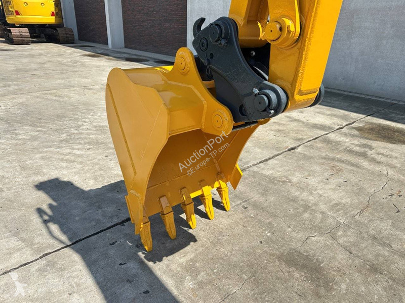 Escavadora LiuGong CLG906E