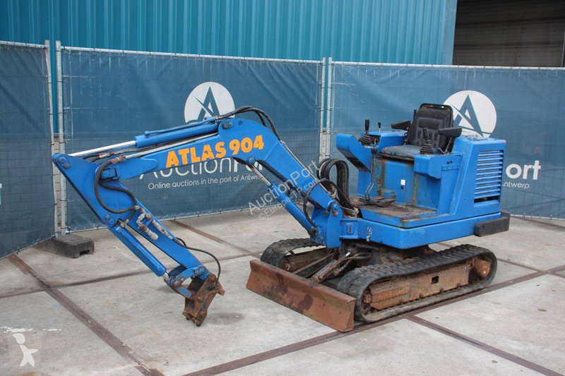 Atlas 904 excavator