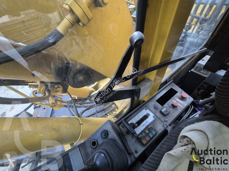 Екскаватор Liebherr ZW