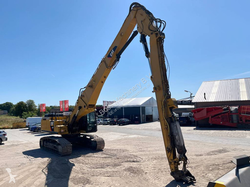 Graafmachine Caterpillar F UHD - 24 meter INCL...