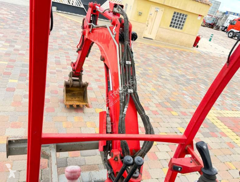 Экскаватор JCB