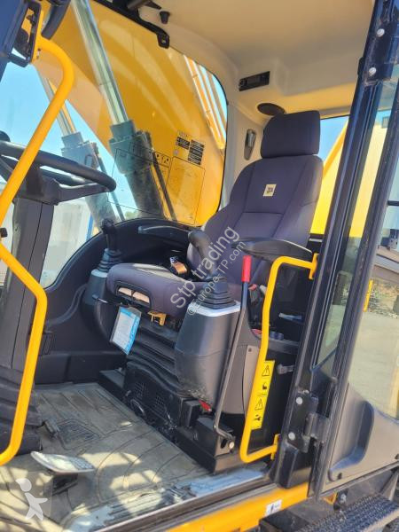 Экскаватор JCB