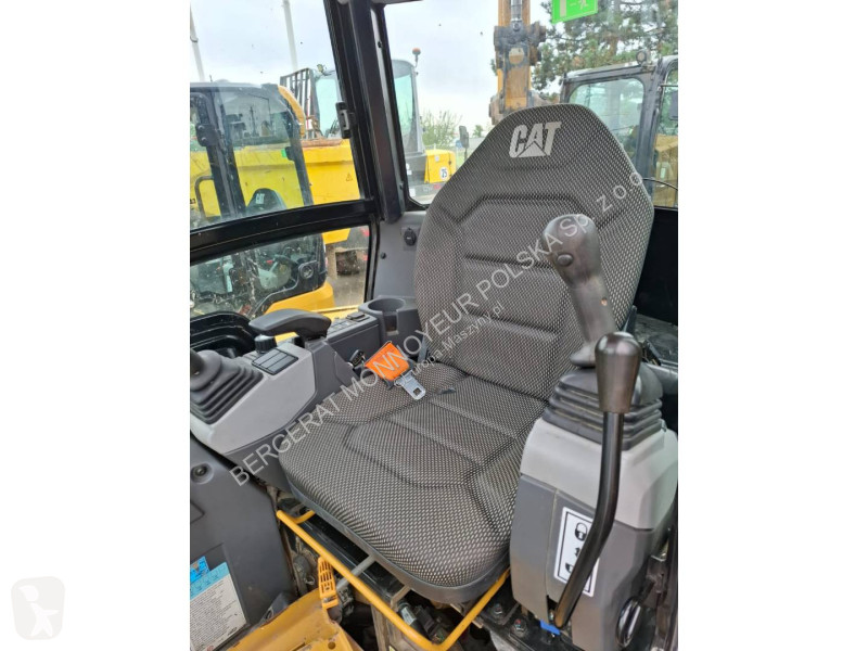 Escavadora Caterpillar 302.7-07CR
