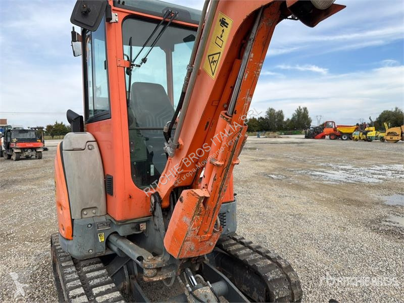 Escavadora Yanmar ViO33U Mini Excavator