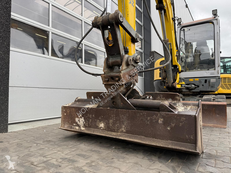 جرافة Wacker Neuson