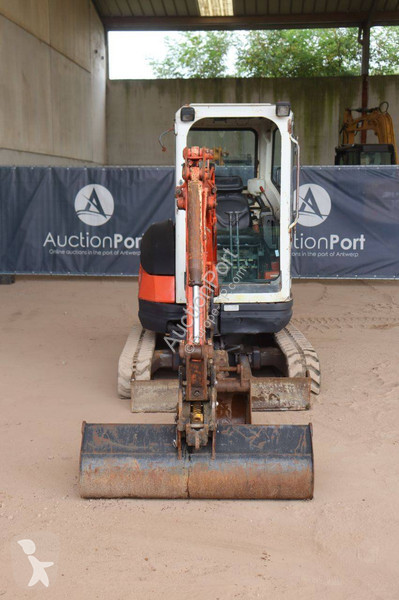 جرافة Kubota -3EU