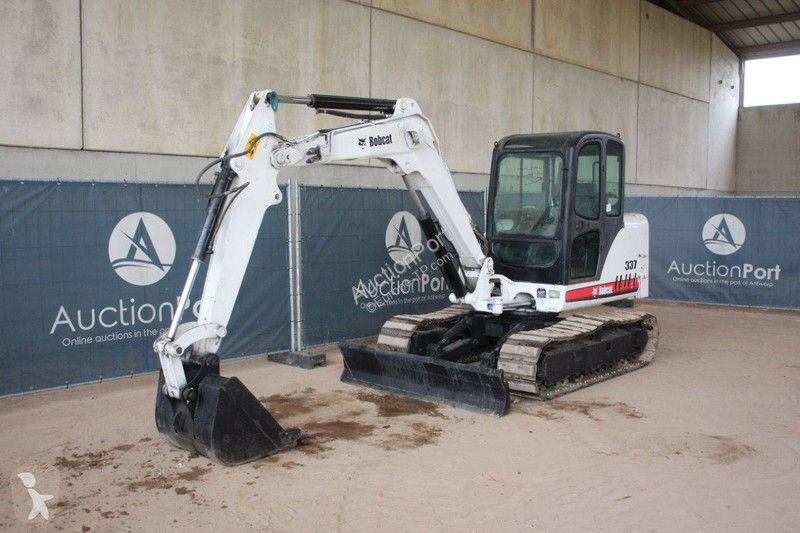 جرافة Bobcat G
