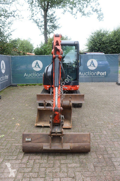 Excavadora Kubota KX030-4