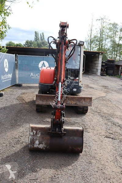 Excavadora Kubota α