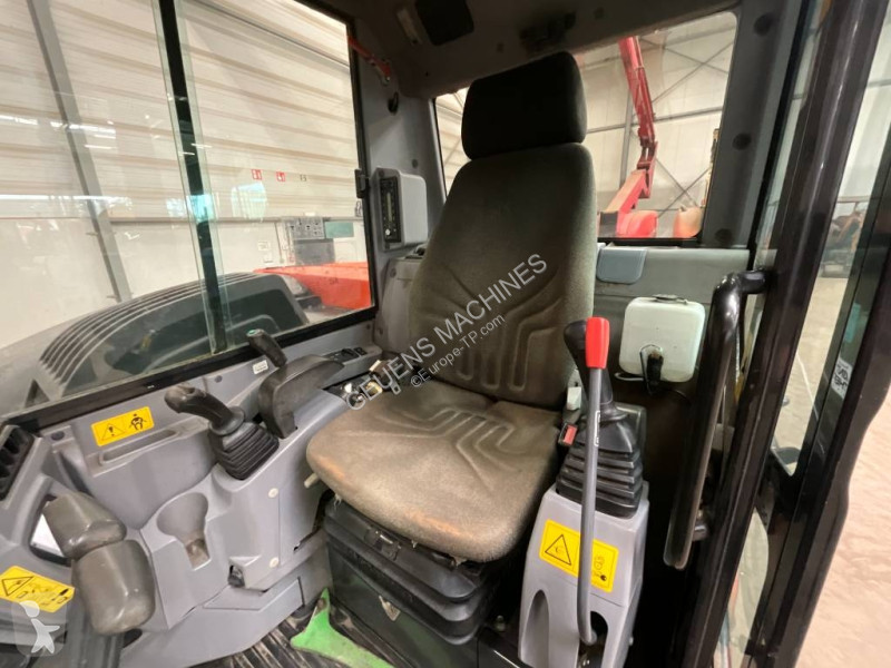جرافة Kubota 0804 A 2