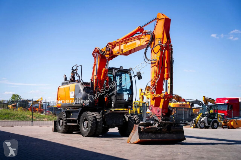 جرافة Hitachi 6