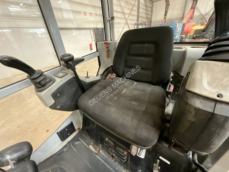 جرافة Neuson Et 16
