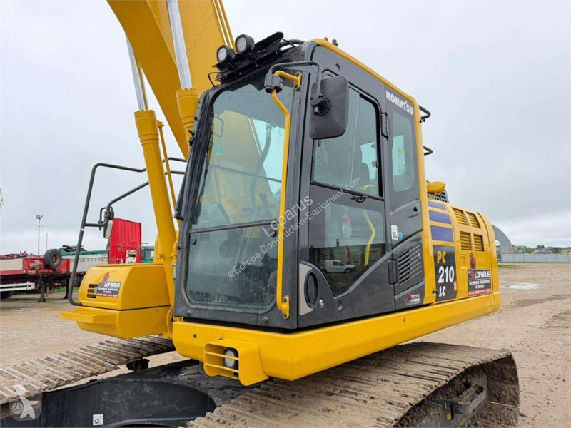 جرافة Komatsu LC11 E0