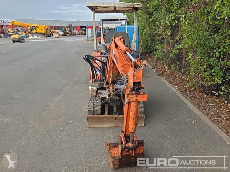 Pelle Kubota KH-012