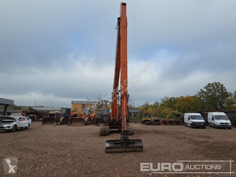 Escavadora Hitachi