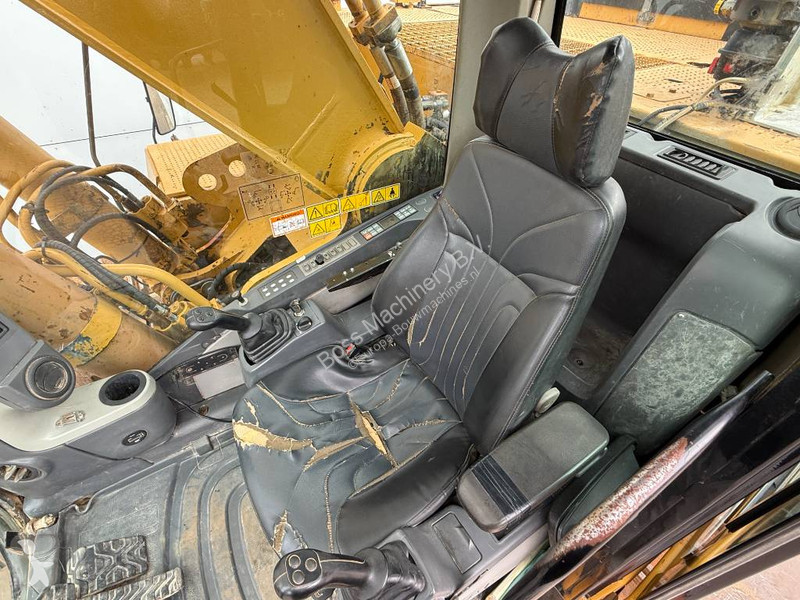 Skovel Caterpillar - Automatic Greasing / Top...
