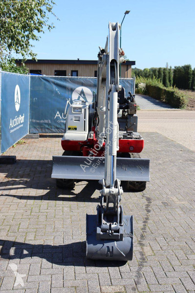 Skovel Takeuchi