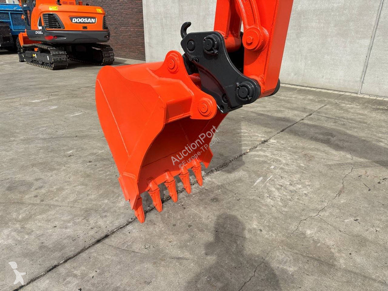 Skovel Kubota