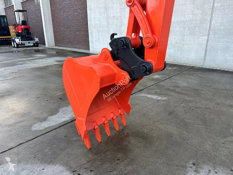 Skovel Kubota KX155-5