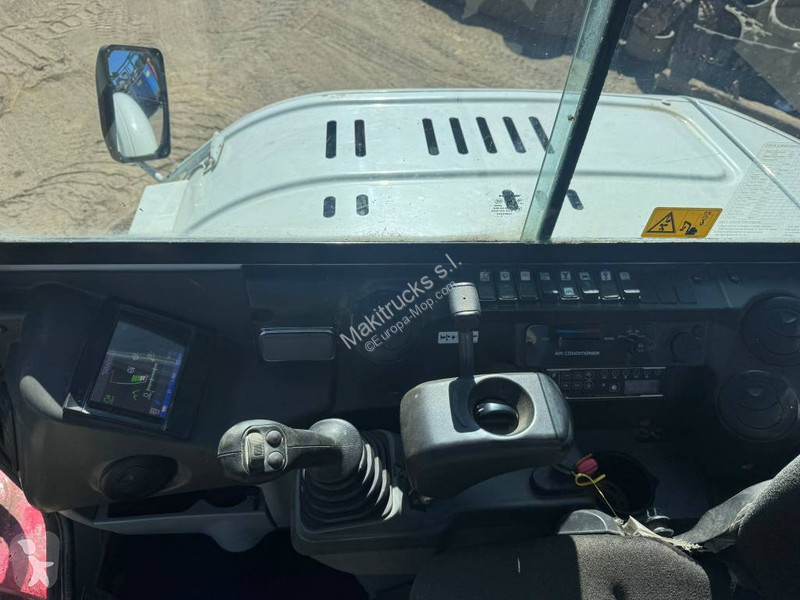 Skovel Takeuchi