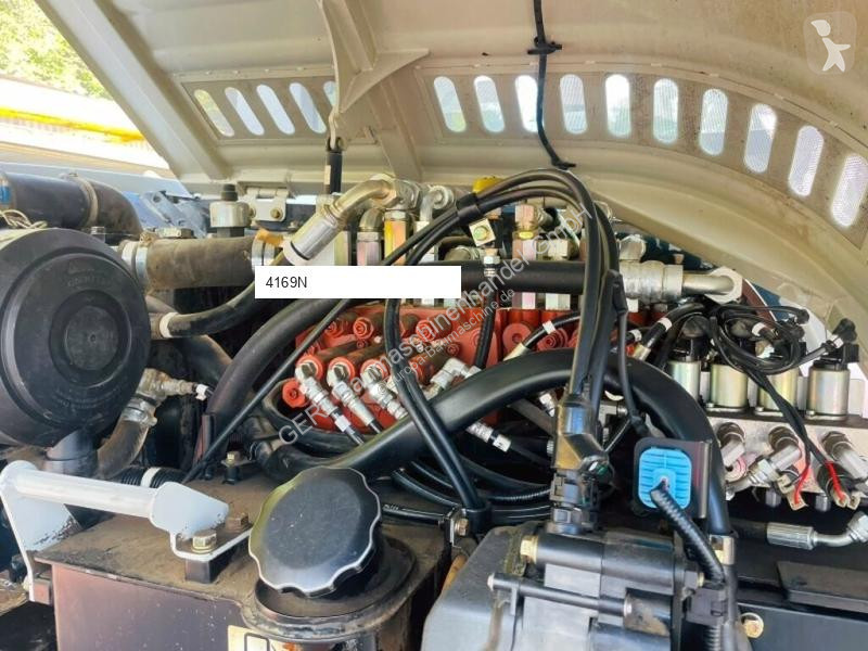 Skovel Takeuchi TB295W