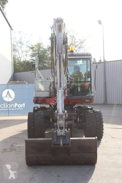 Excavadora Takeuchi