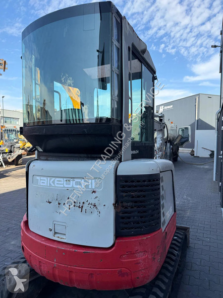 Excavadora Takeuchi