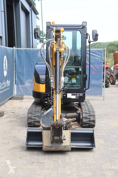 Excavadora Sany SY26U