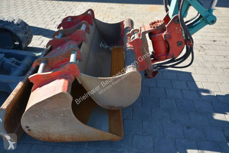 Escavadora Takeuchi
