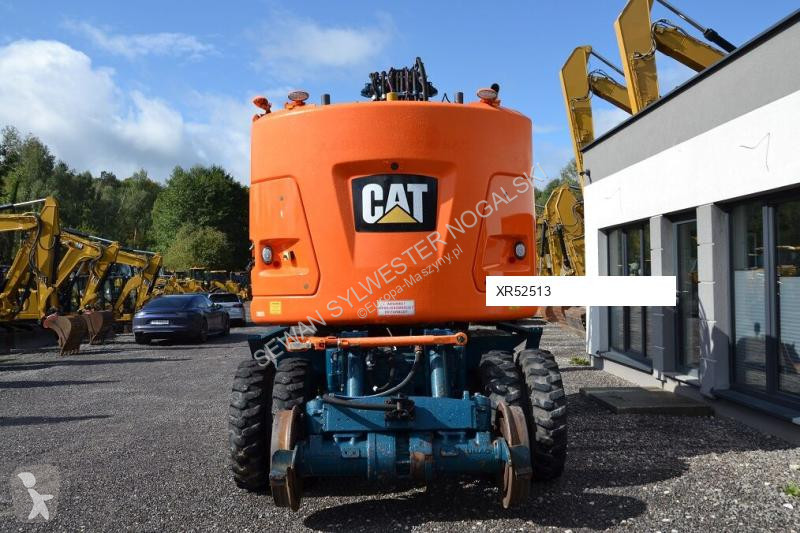 Excavadora Caterpillar M