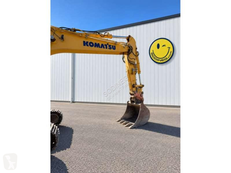 Escavadora Komatsu 11