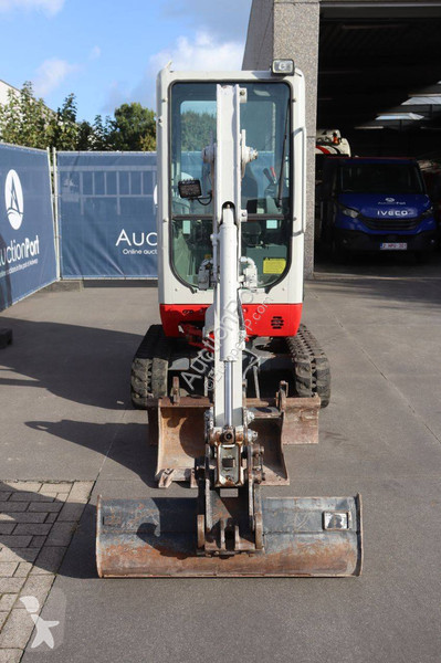 Rýpadlo Takeuchi TB216