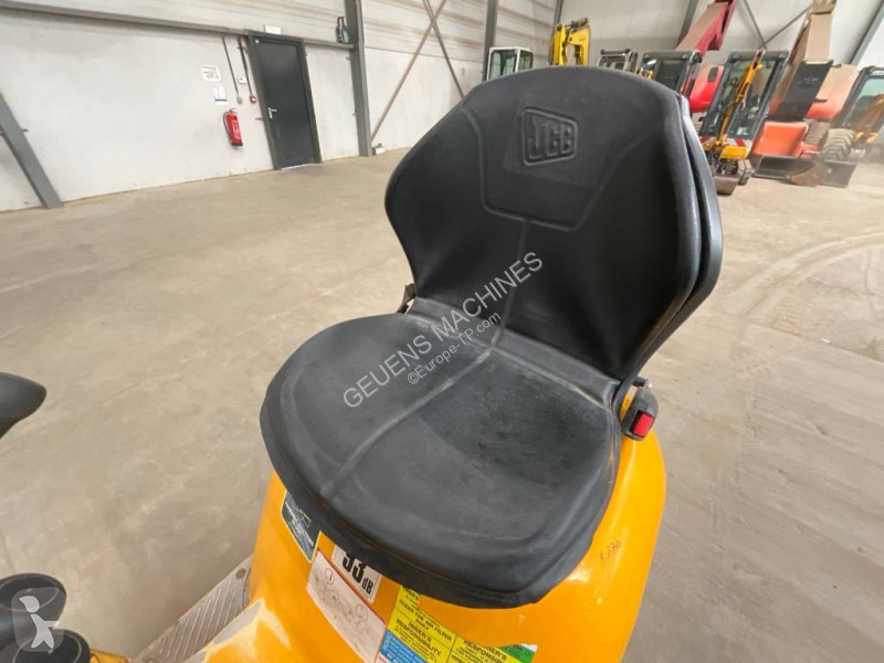Pelle JCB